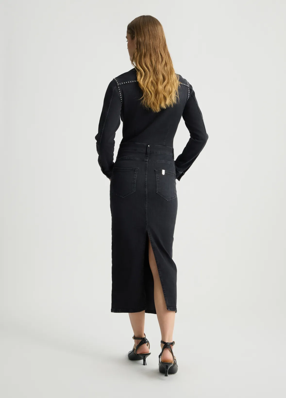 Abito chemisier in denim con borchie