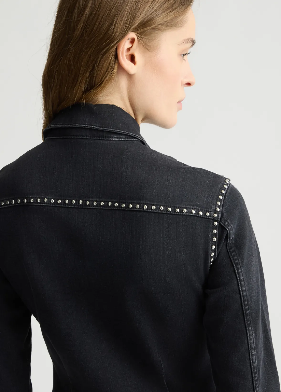 Abito chemisier in denim con borchie
