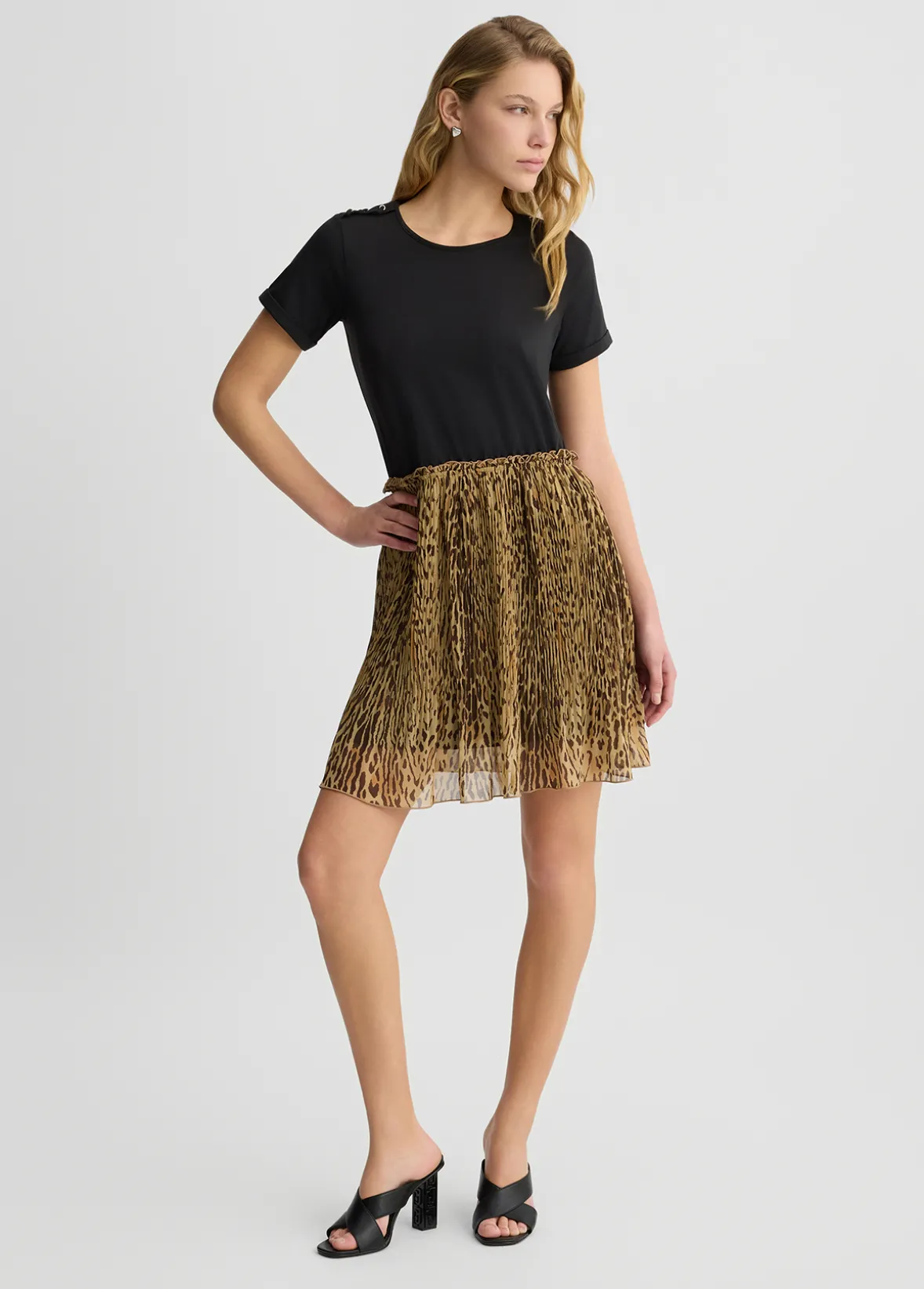 Abito con stampa animalier