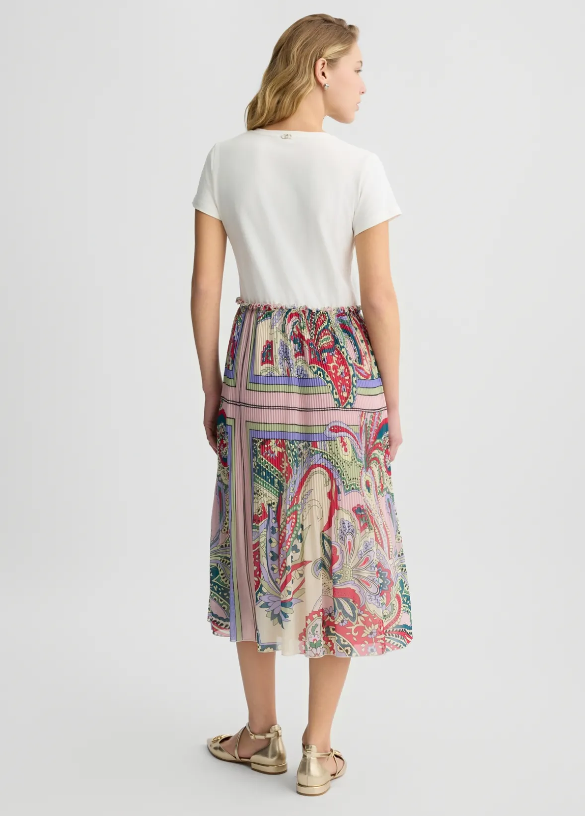 Abito con stampa foulard