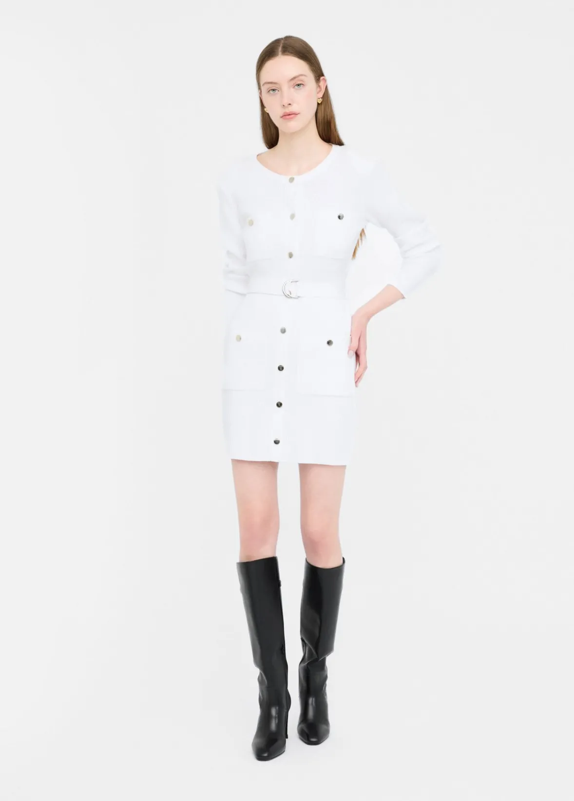 Abito in maglia con spalline imbottite