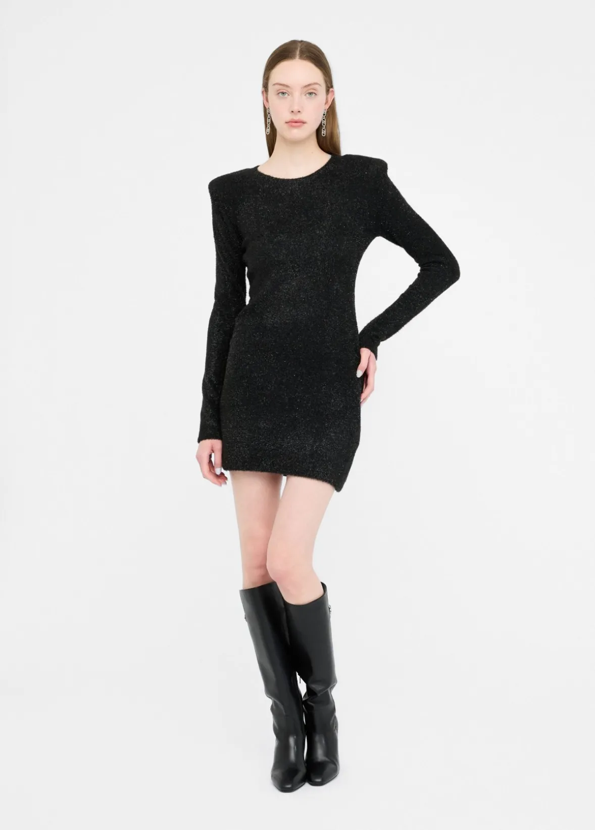 Abito in maglia con spalline imbottite