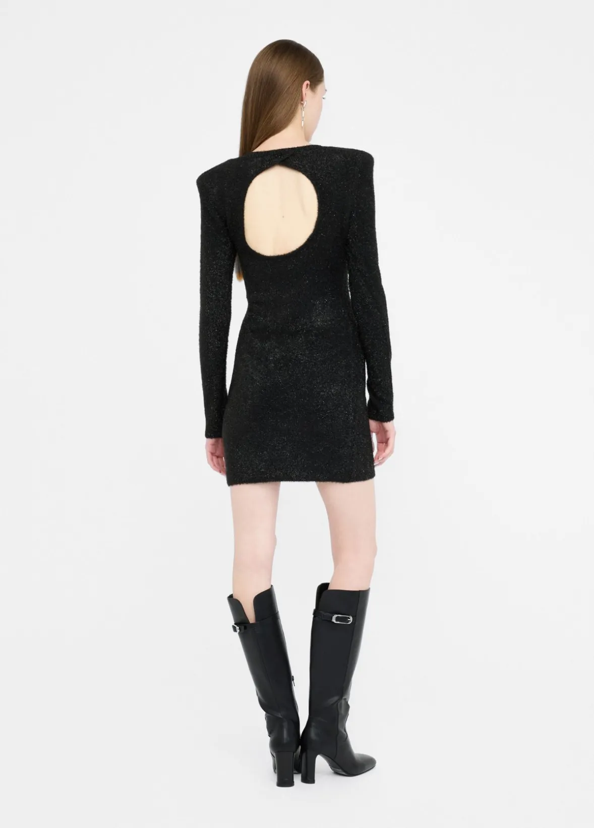 Abito in maglia con spalline imbottite