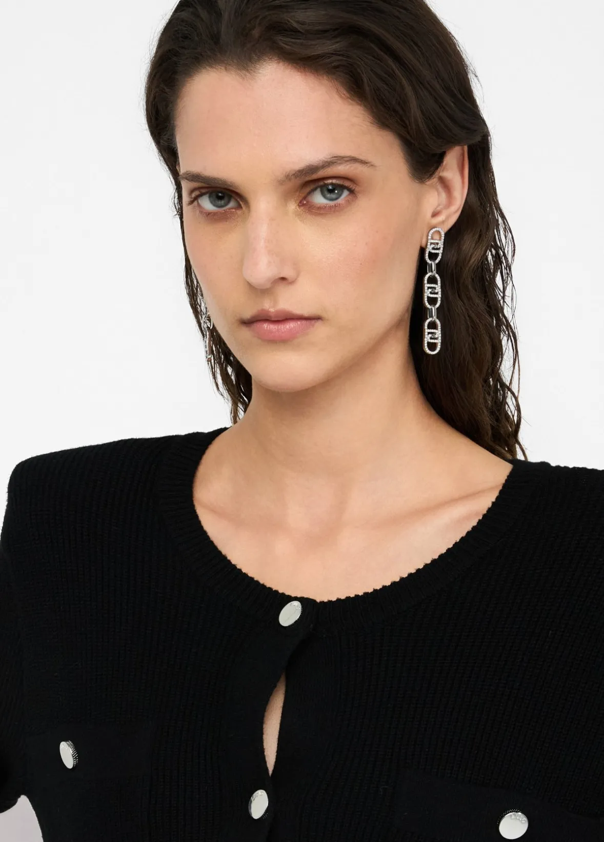 Abito in maglia con spalline imbottite
