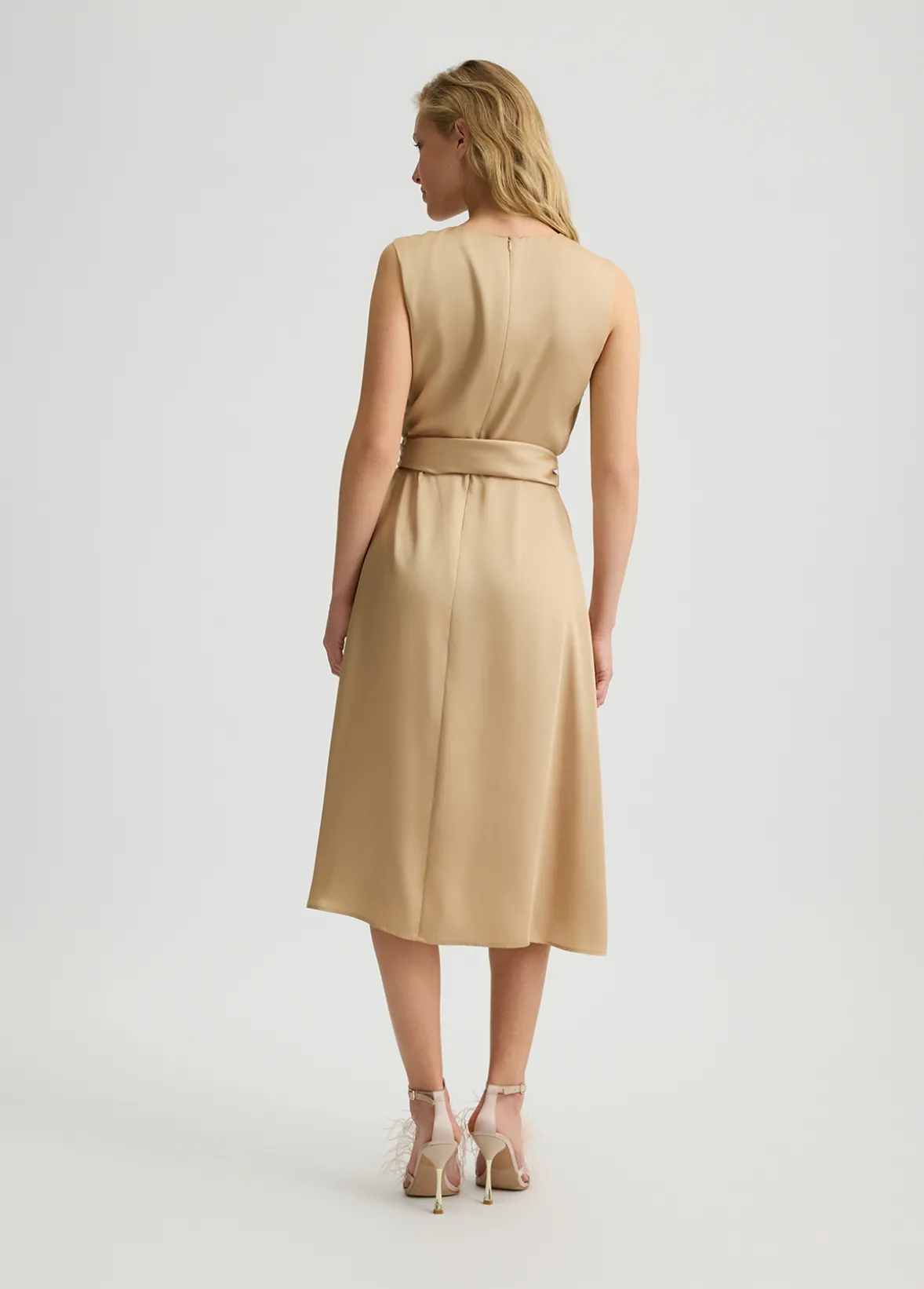 Abito in twill con cintura
