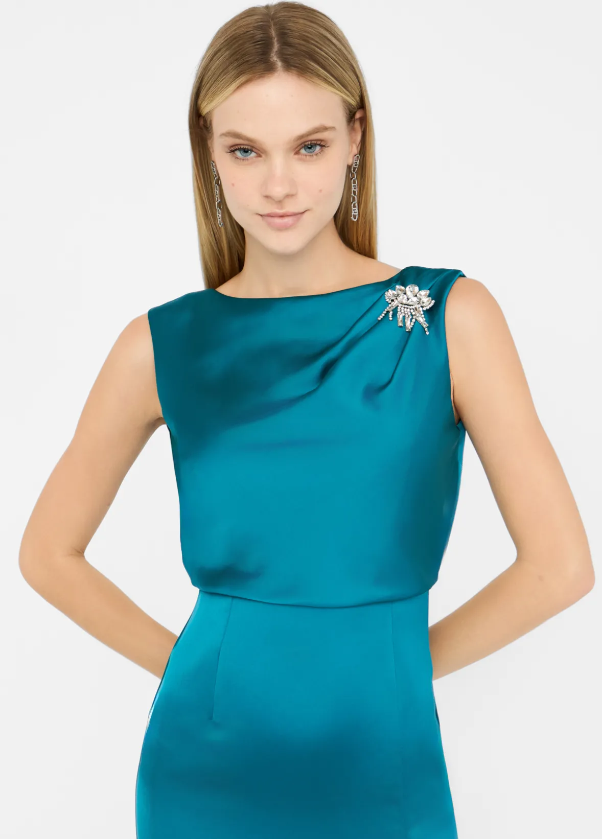 Abito midi elegante in raso