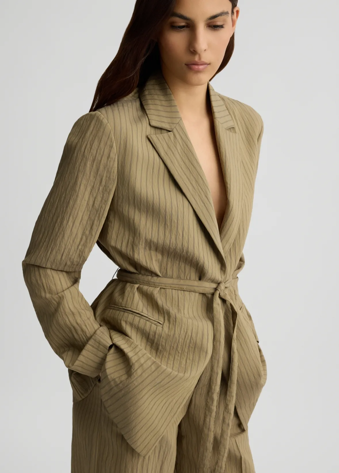 Blazer a righe con cintura