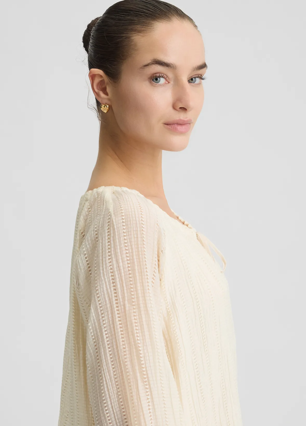 Blusa con laccetti