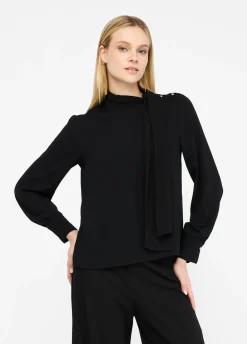 Blusa con sciarpa