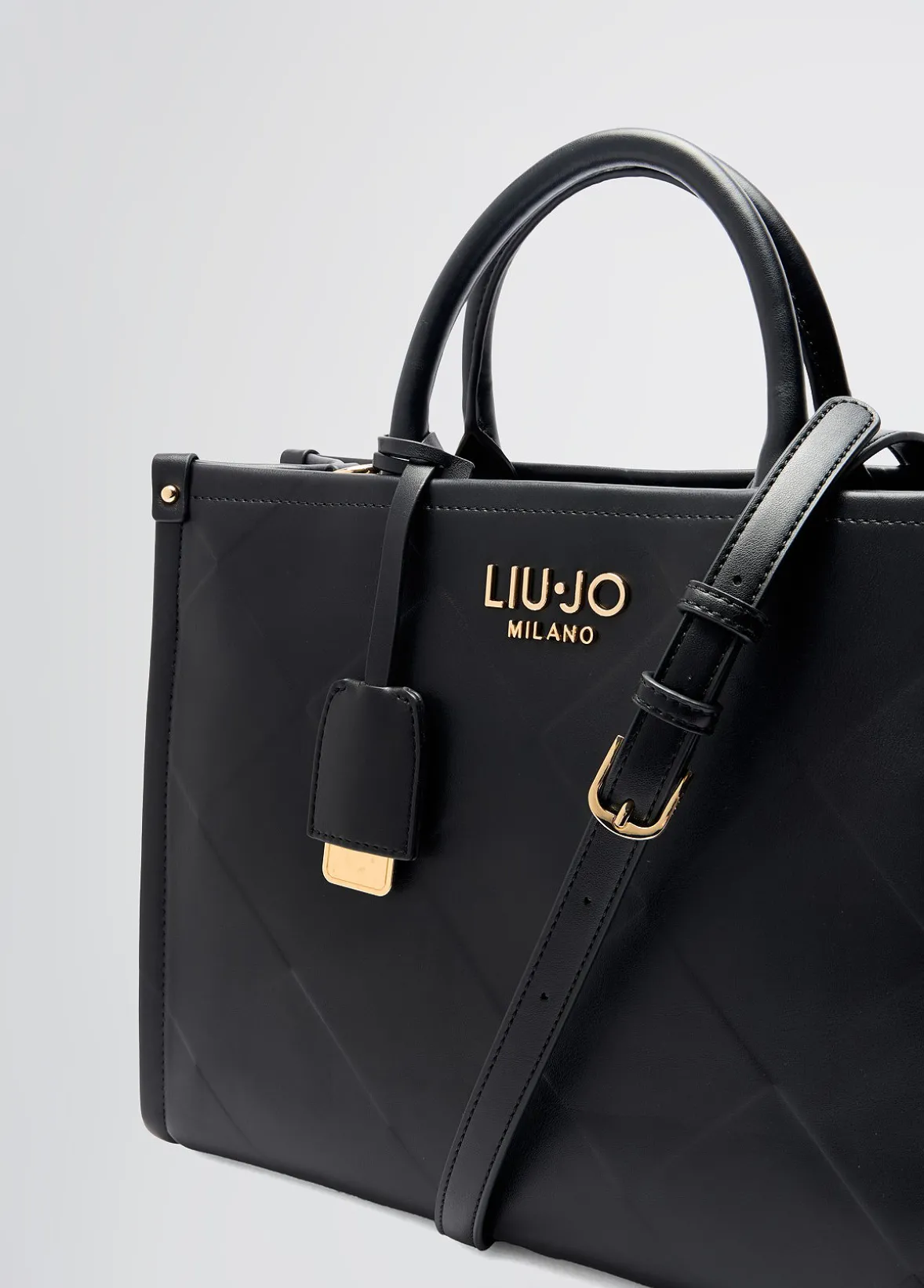 Borsa a mano media con charm