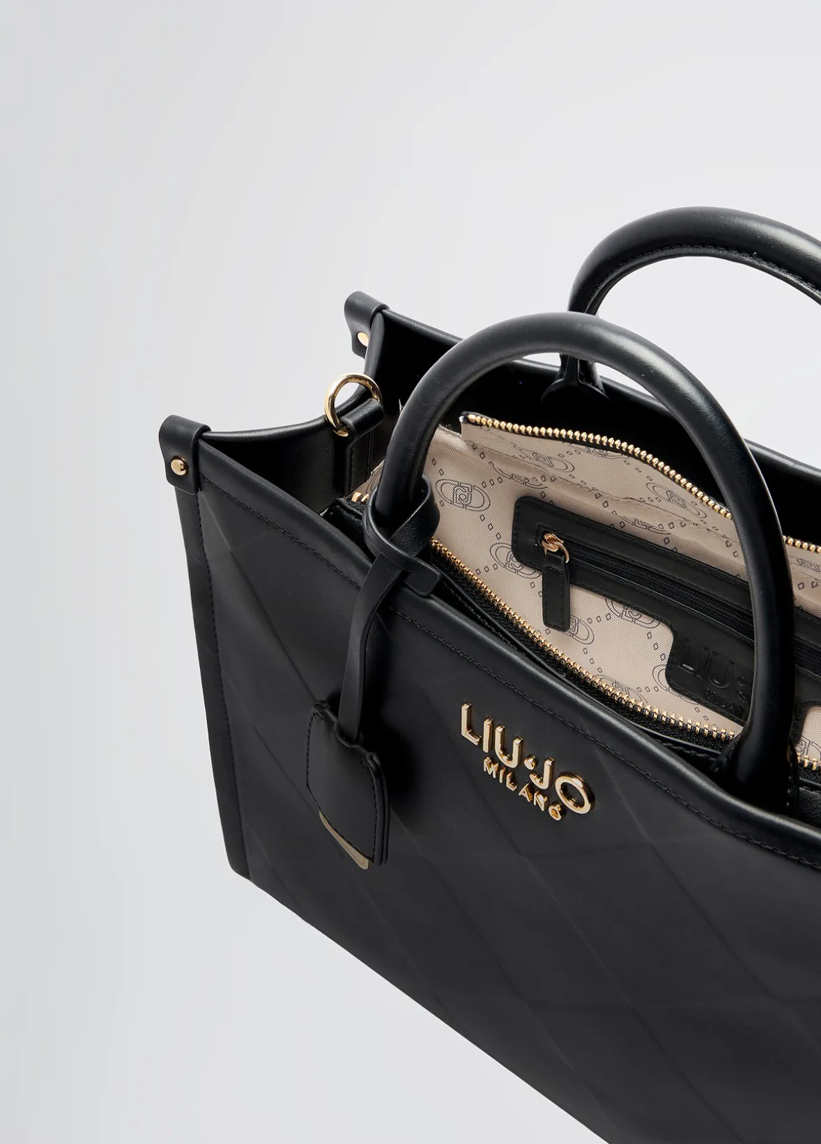 Borsa a mano media con charm