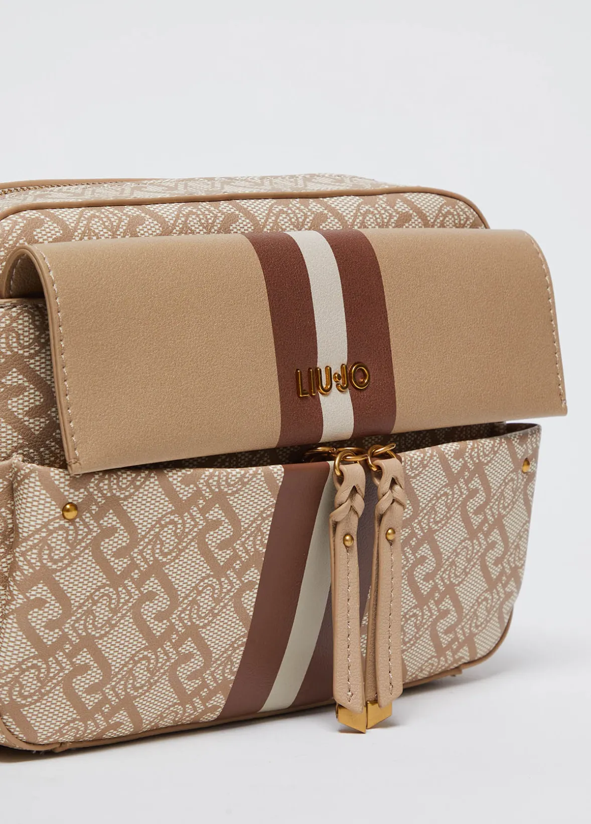 Borsa a tracolla media con charm