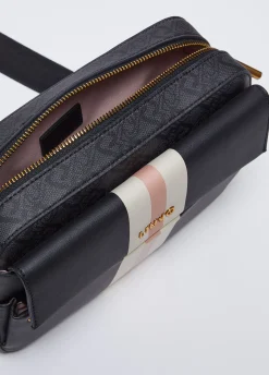 Borsa a tracolla media con charm