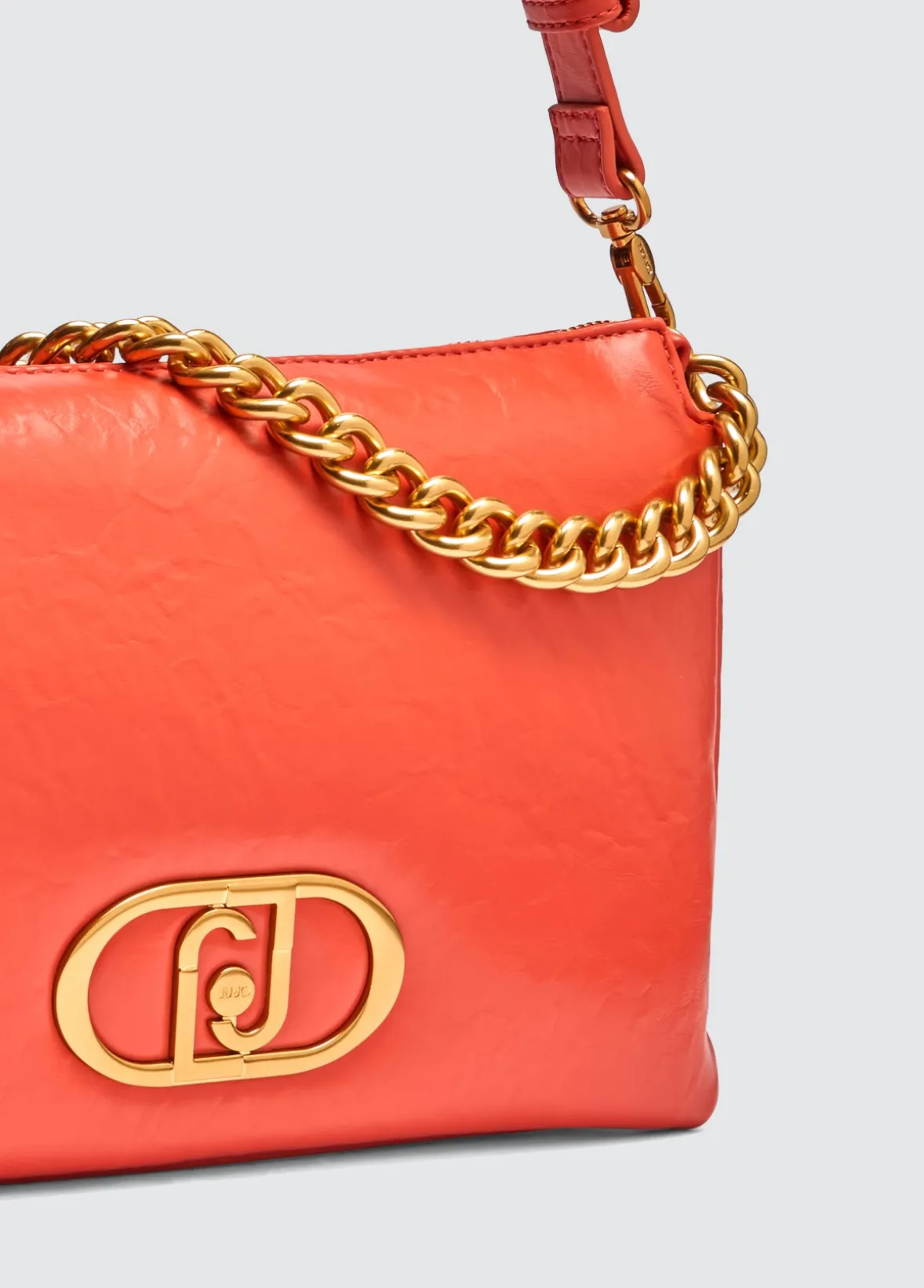 Borsa LaPuffy media