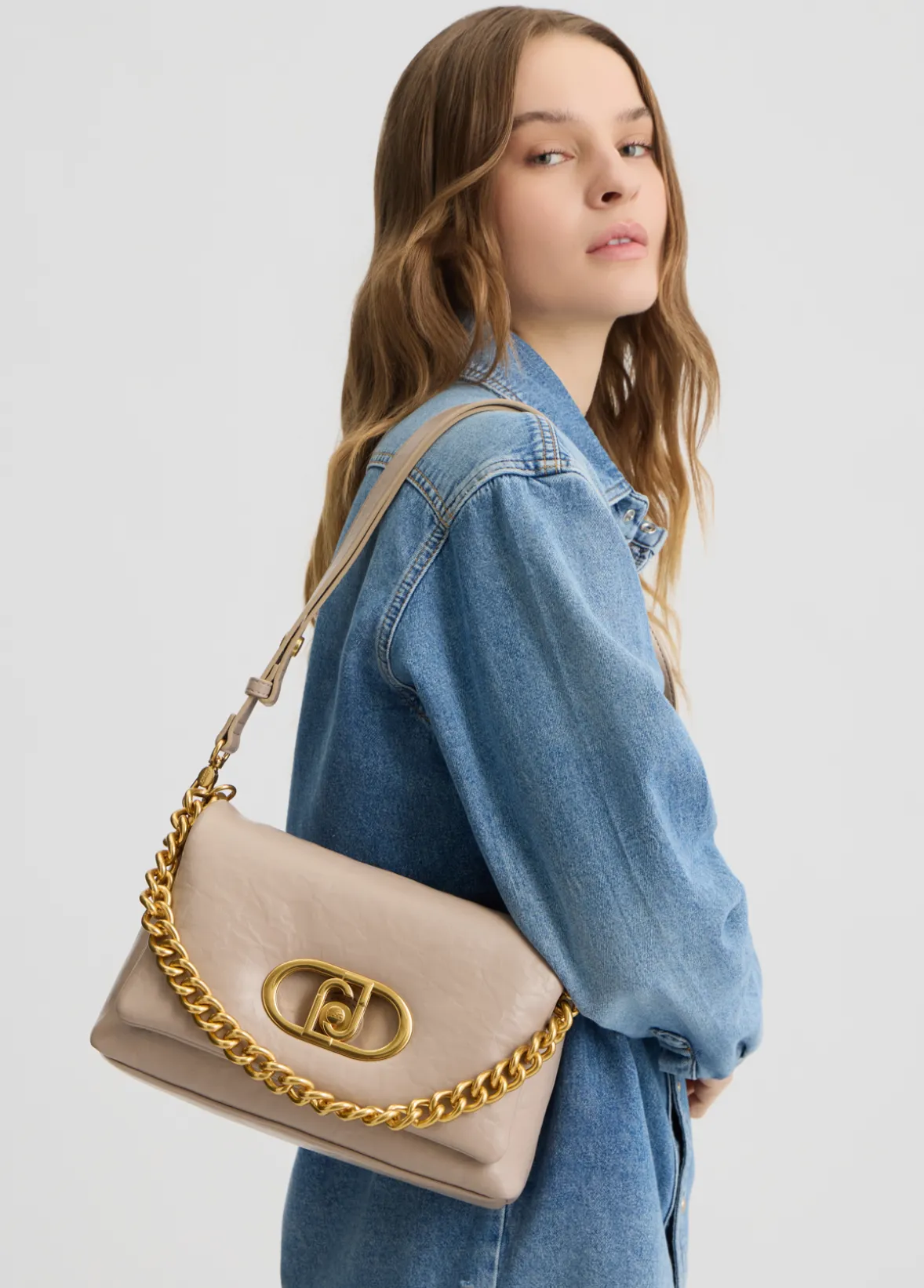 Borsa LaPuffy media