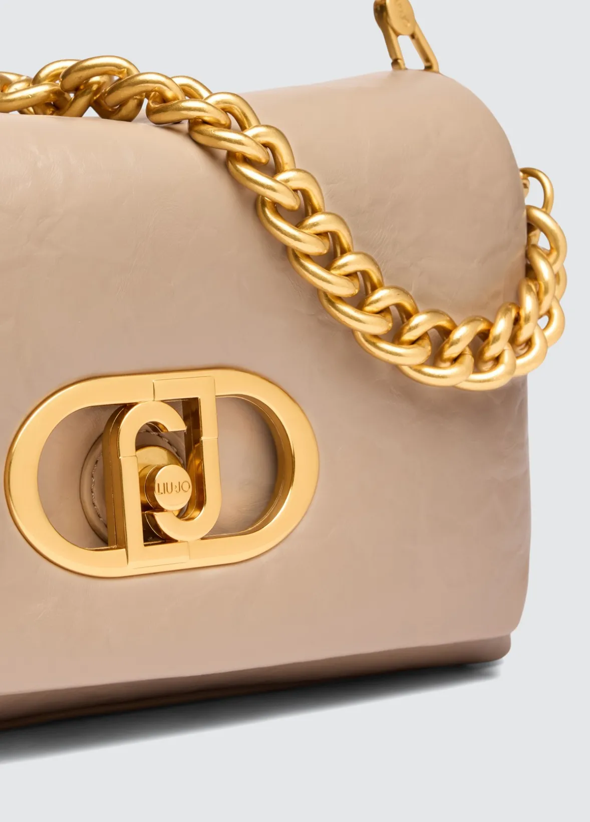 Borsa LaPuffy media