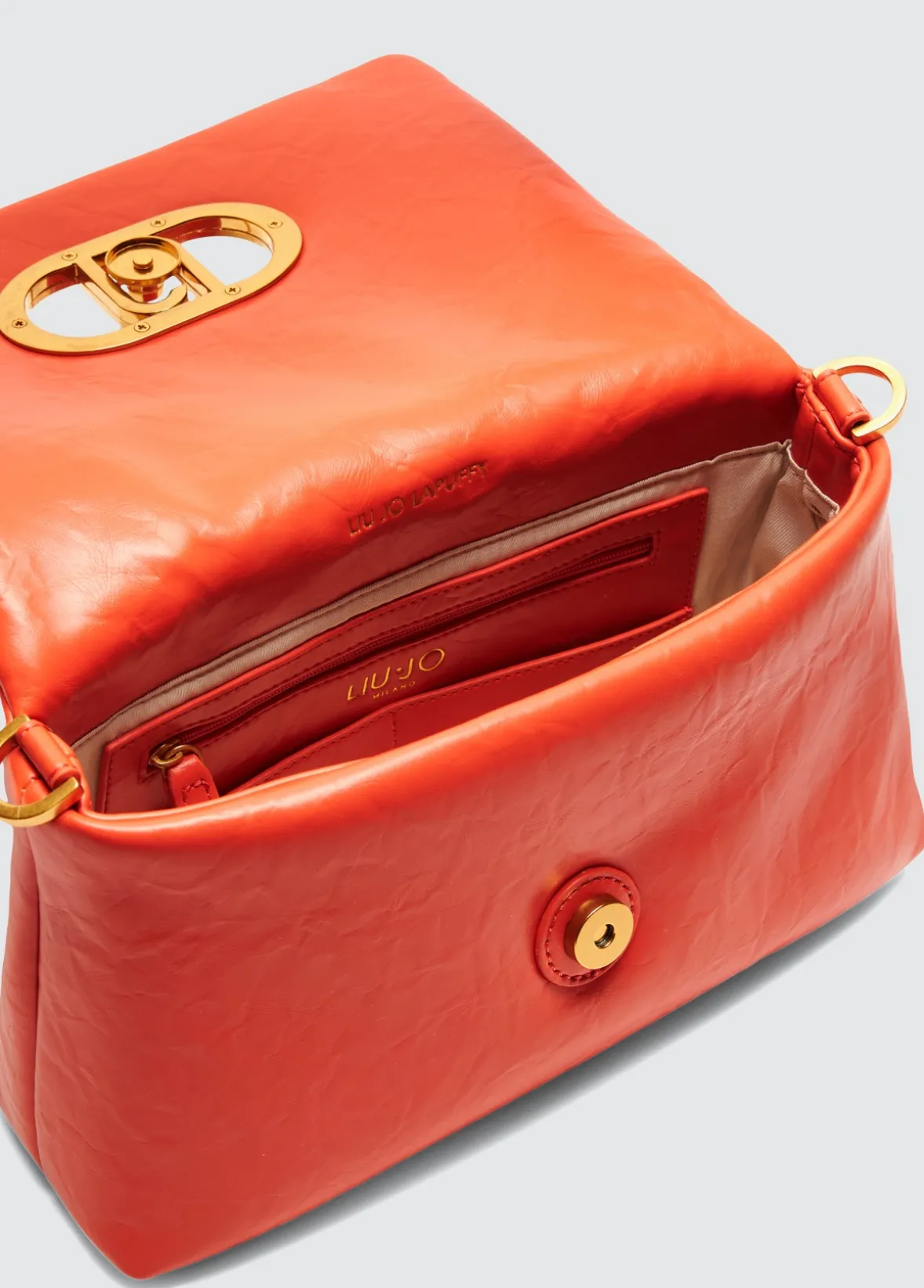 Borsa LaPuffy media