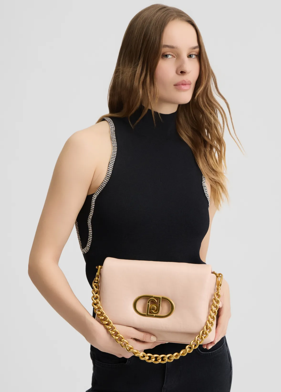 Borsa LaPuffy media