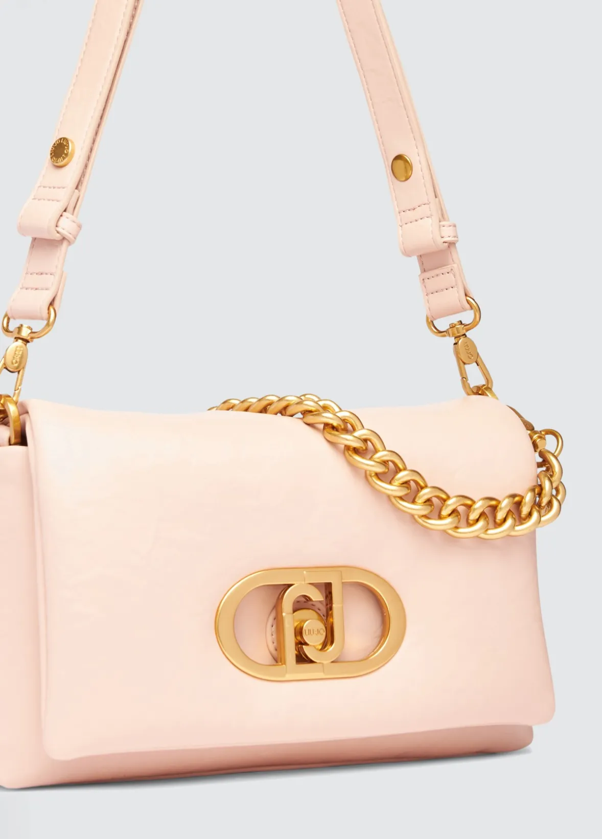 Borsa LaPuffy media