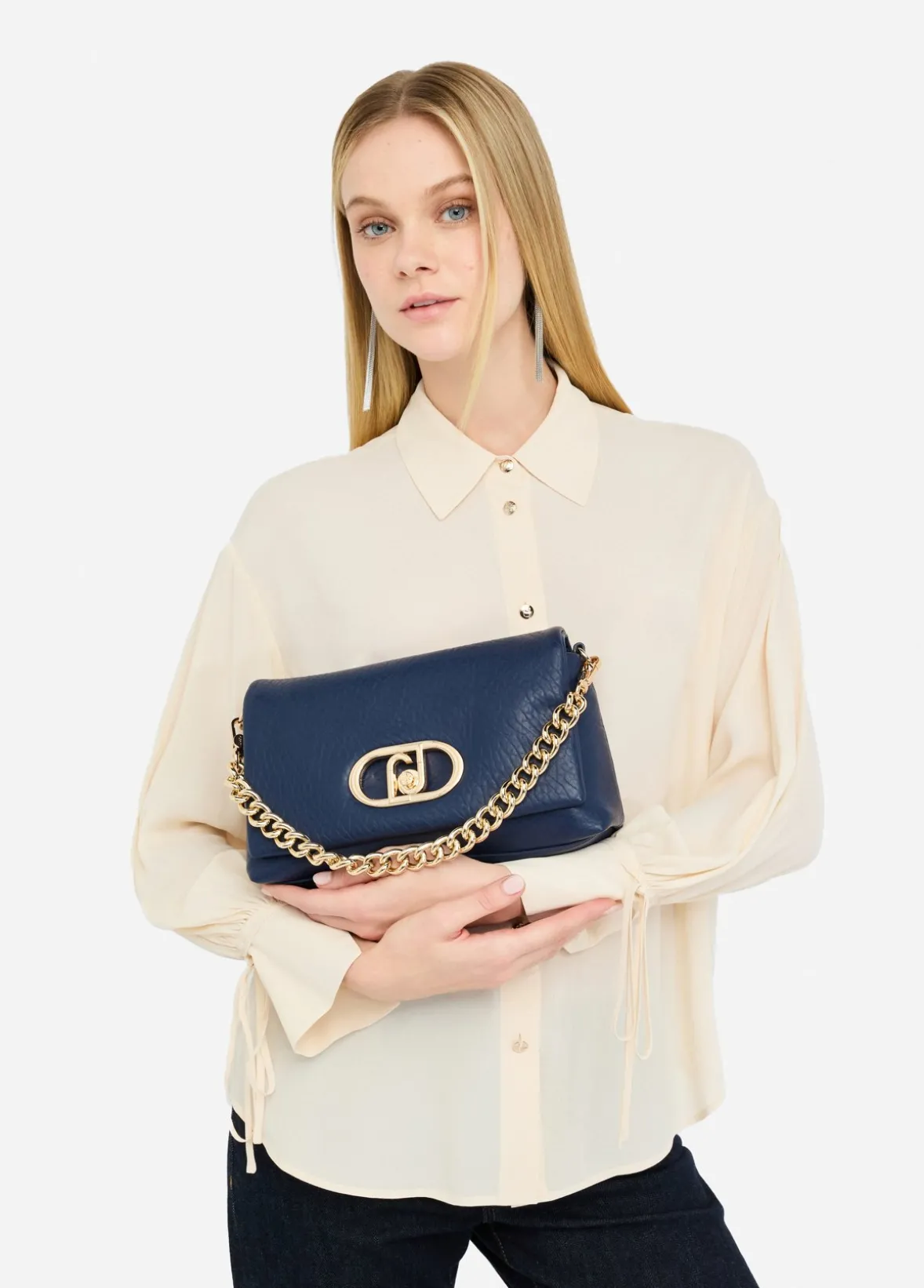Borsa LaPuffy media