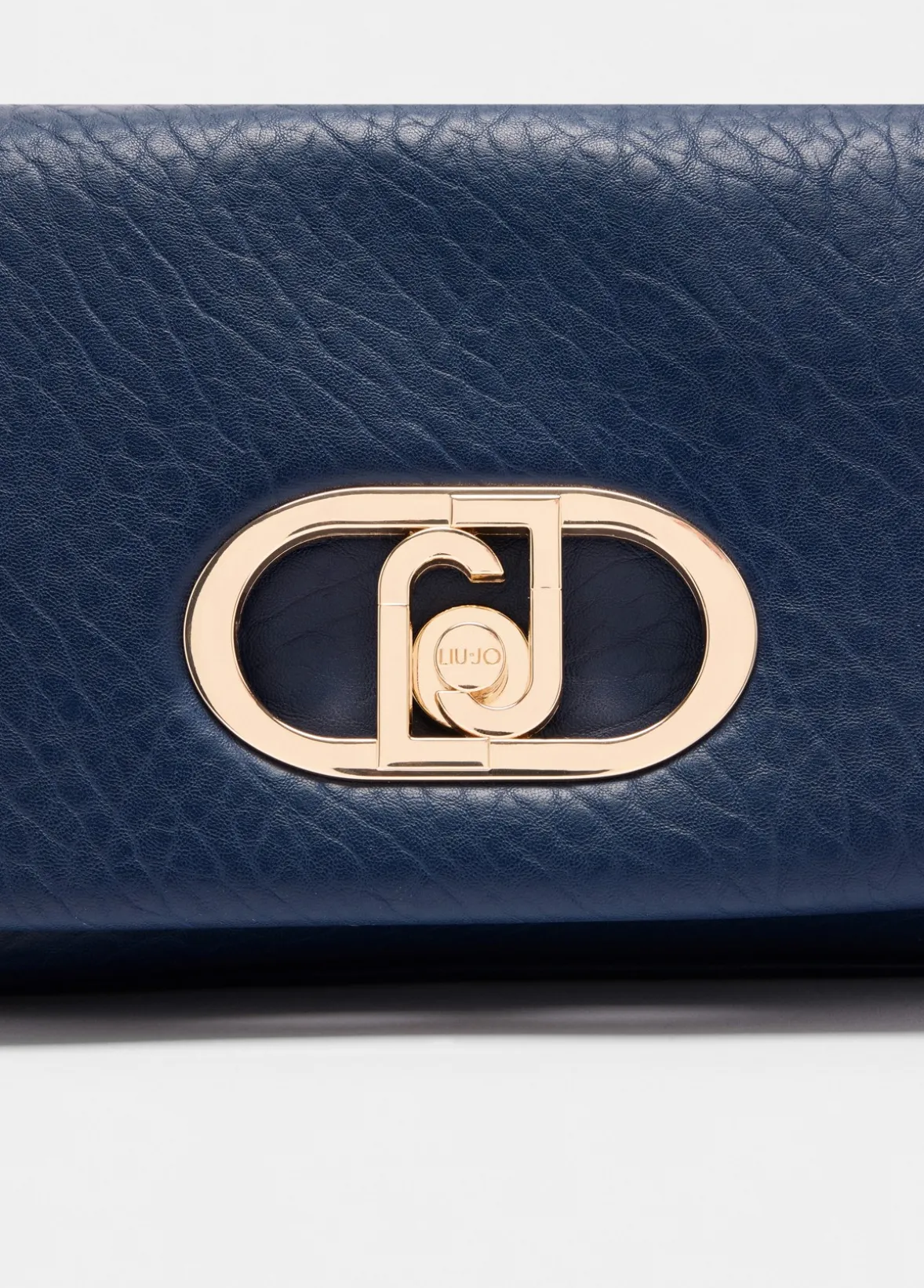 Borsa LaPuffy media