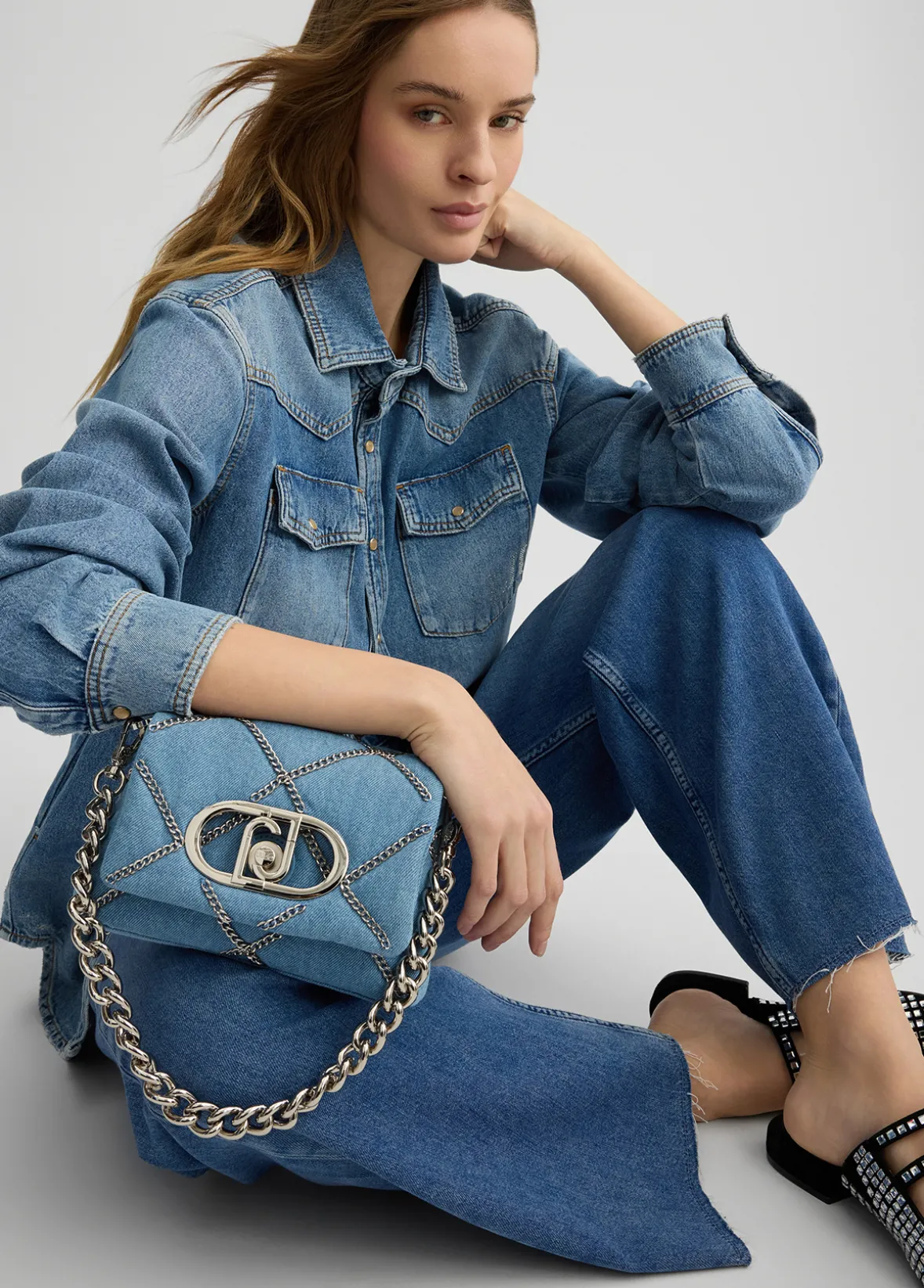 Borsa LaPuffy piccola in denim con catene