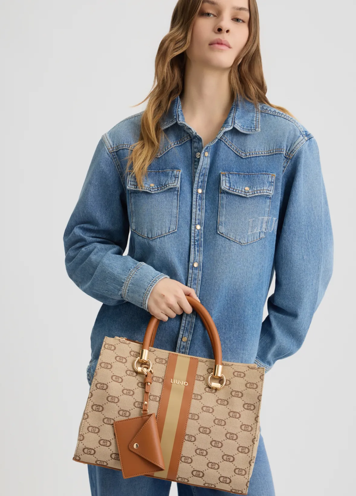 Borsa satchel media