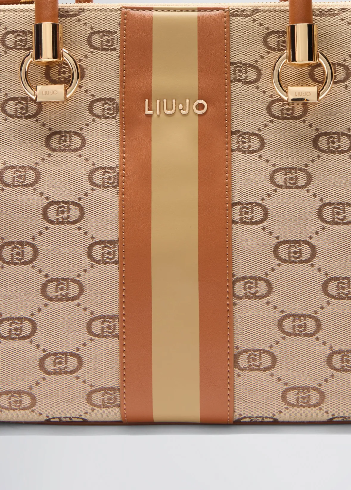 Borsa satchel media