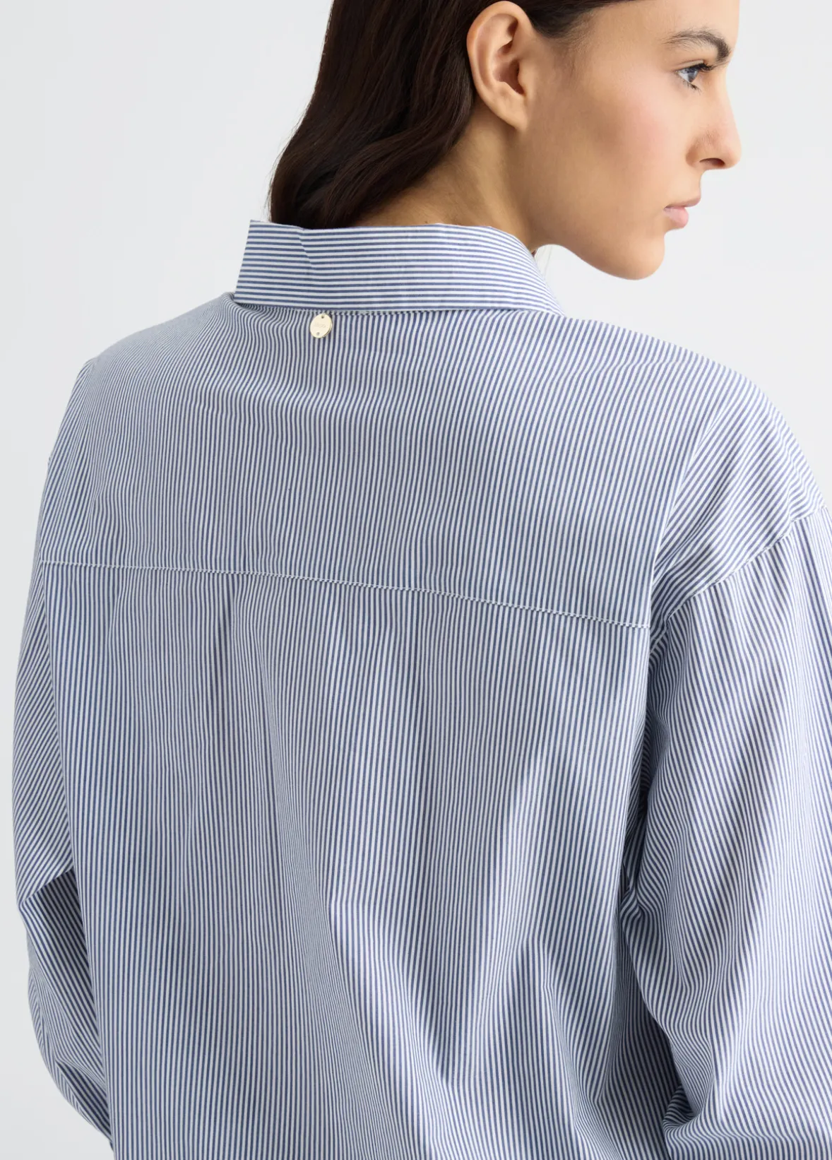 Camicia con applicazioni