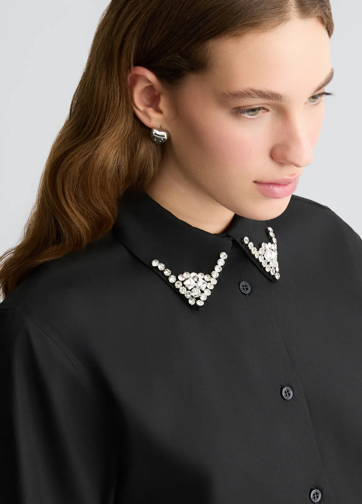 Camicia con ricami gioiello