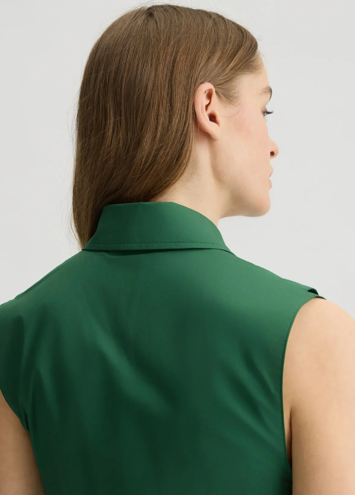 Camicia cropped con nodo
