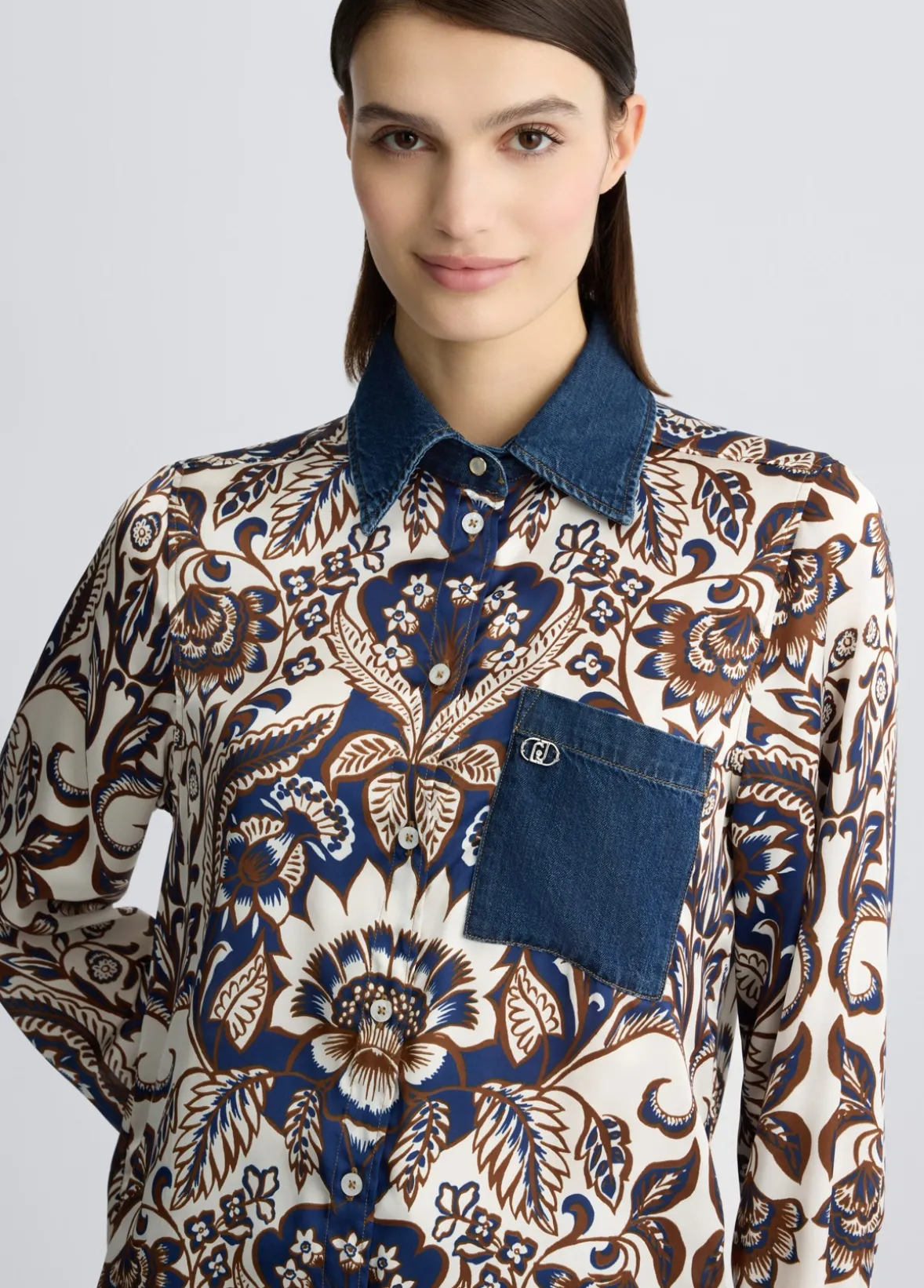 Camicia in raso stampato