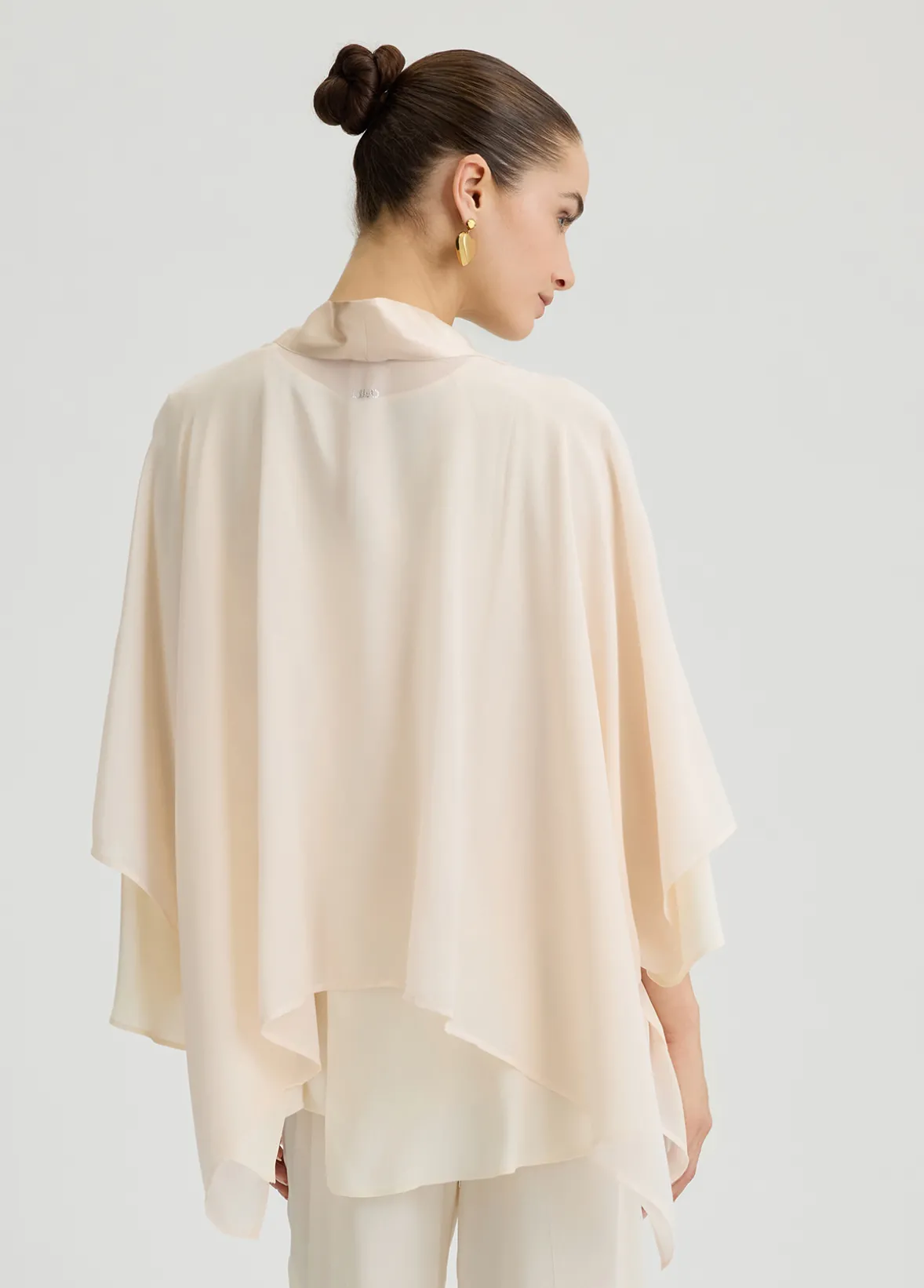 Cappa elegante in chiffon