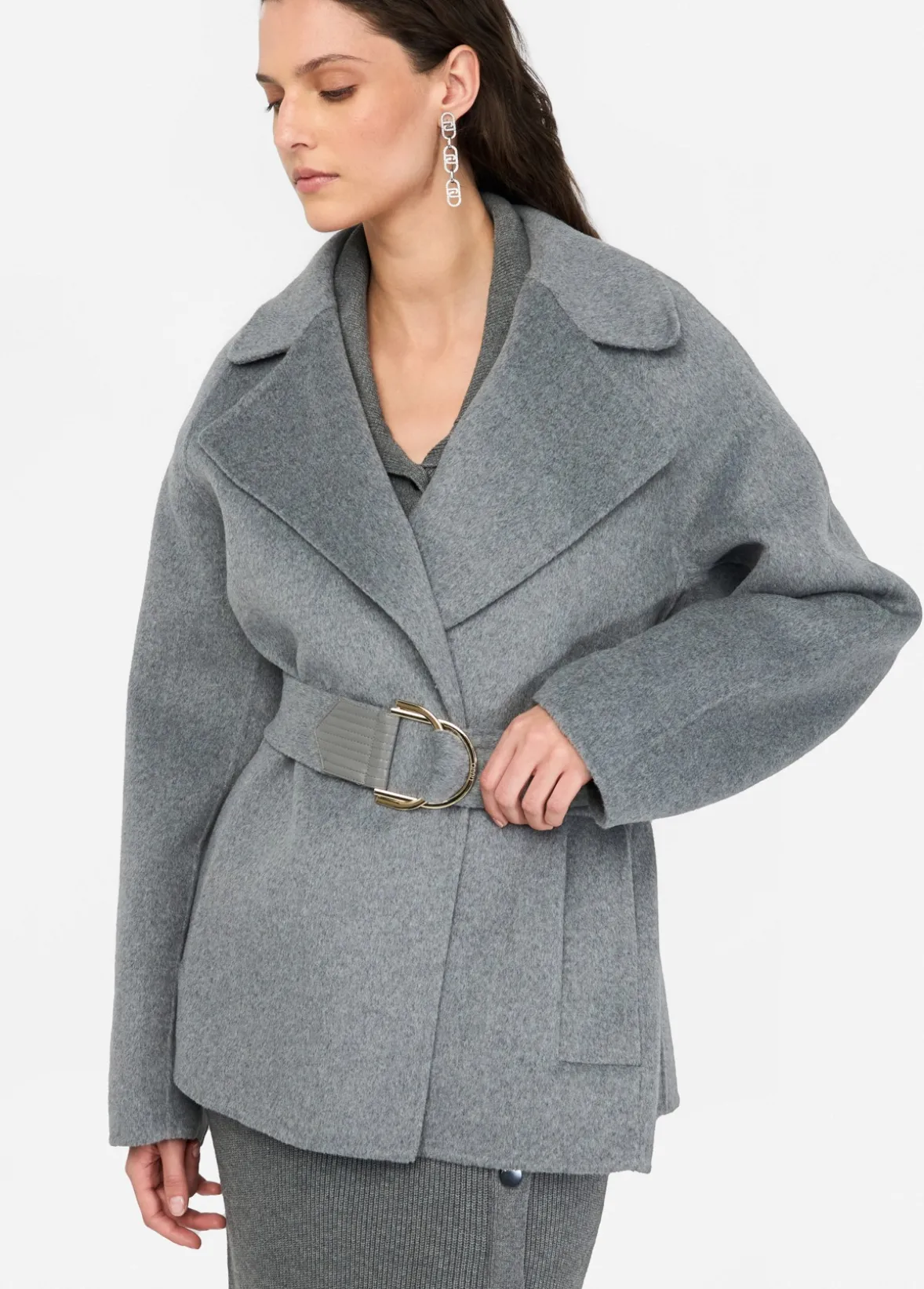 Cappotto in lana con cintura