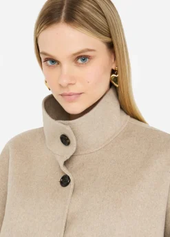 Cappotto in lana con cintura