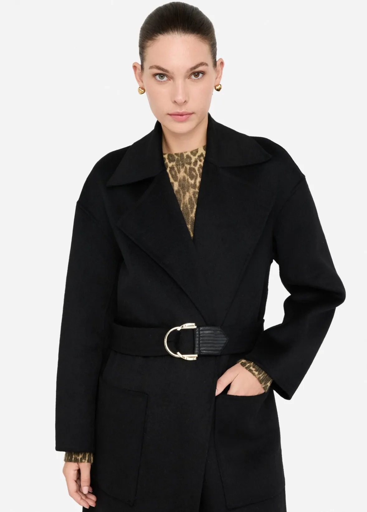 Cappotto in lana con cintura