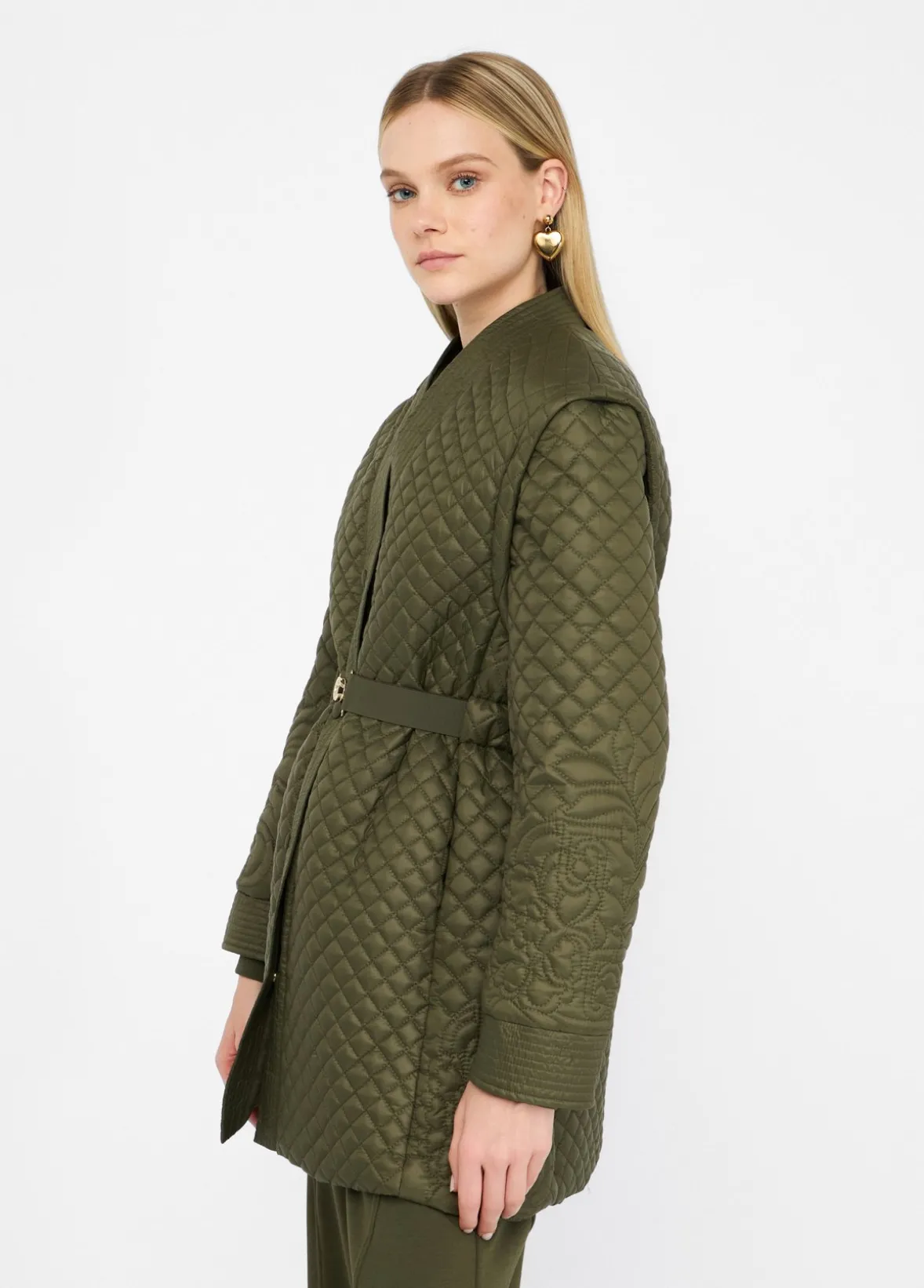 Cappotto in nylon trapuntato con cintura