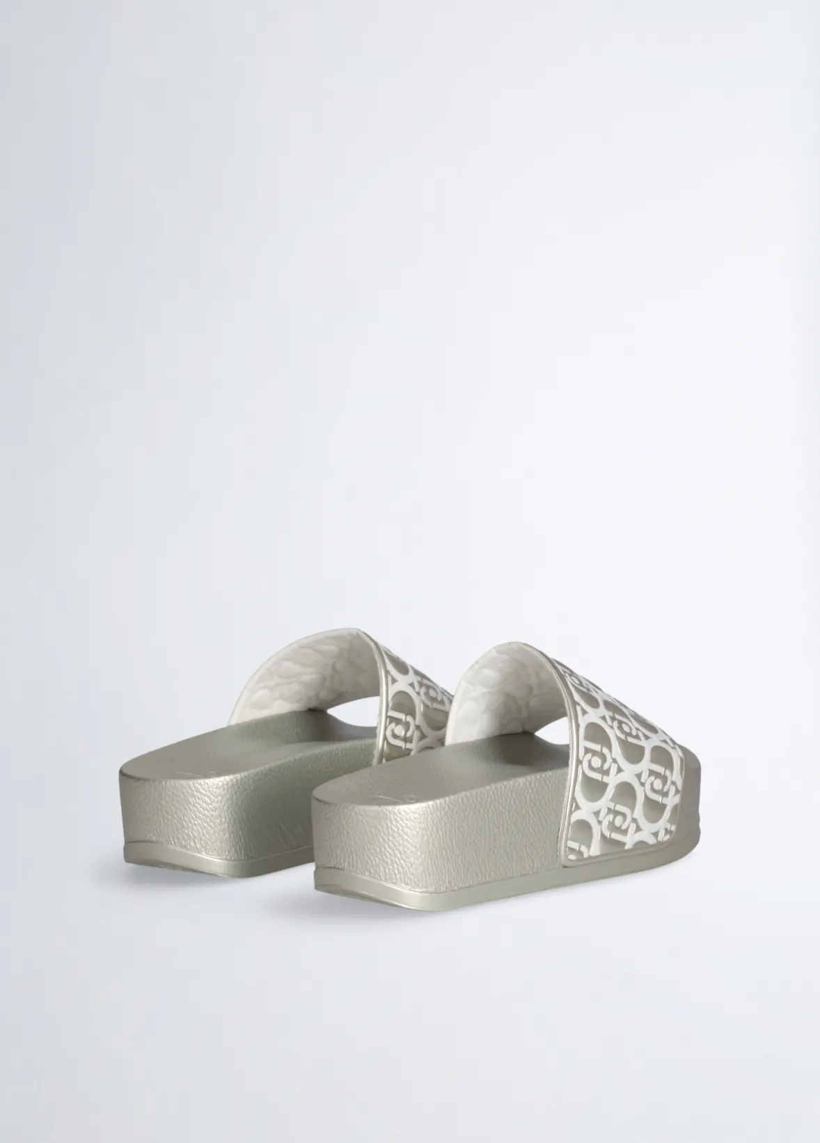 Ciabatte platform effetto laminato