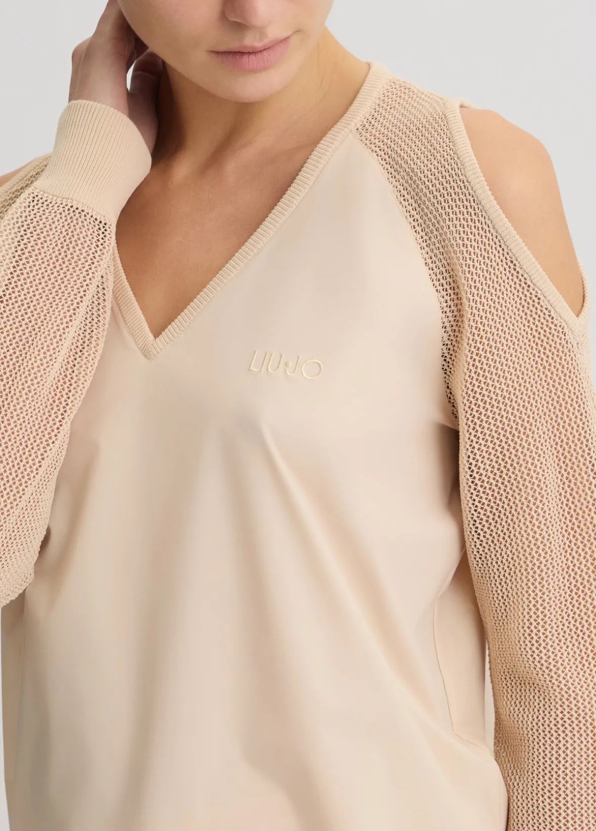 Felpa con cut-out