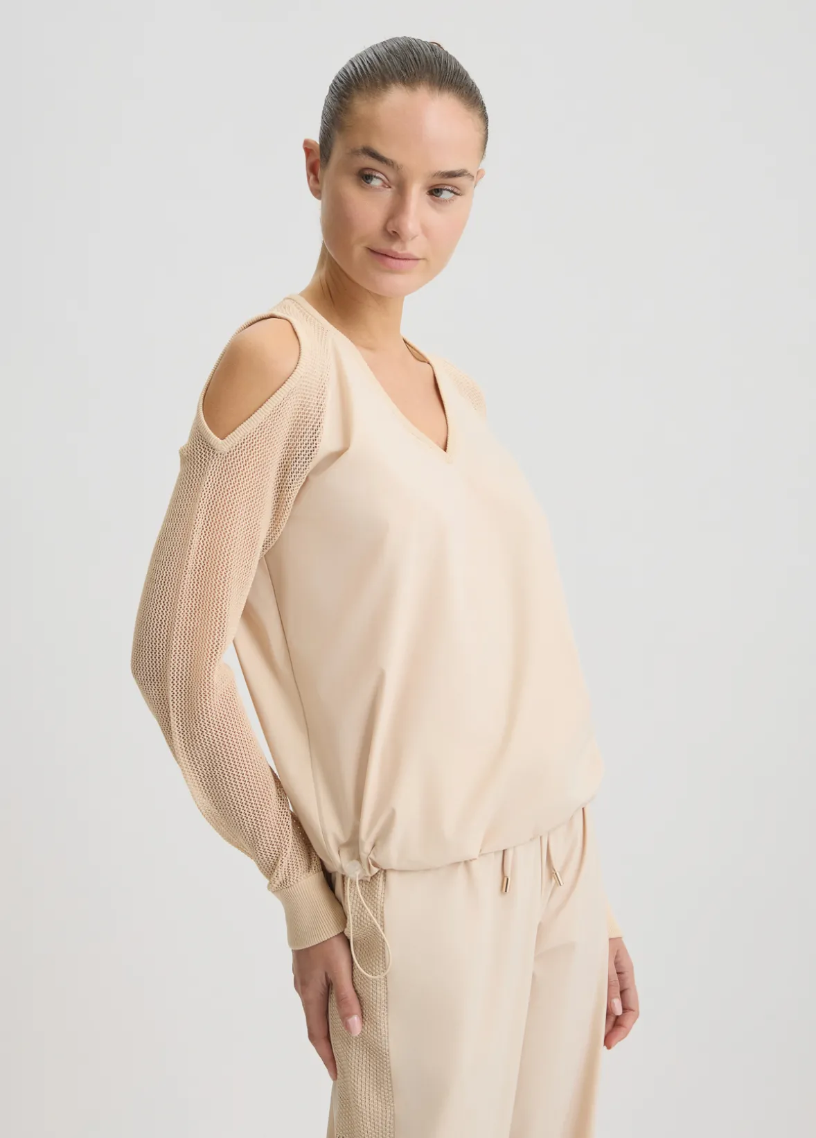 Felpa con cut-out