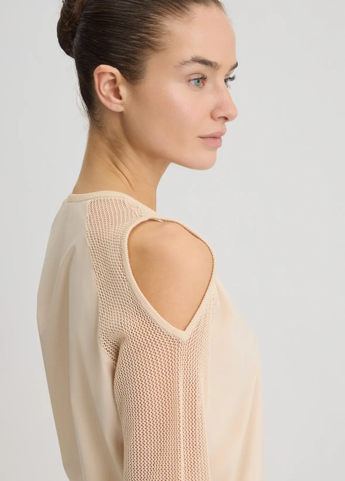 Felpa con cut-out