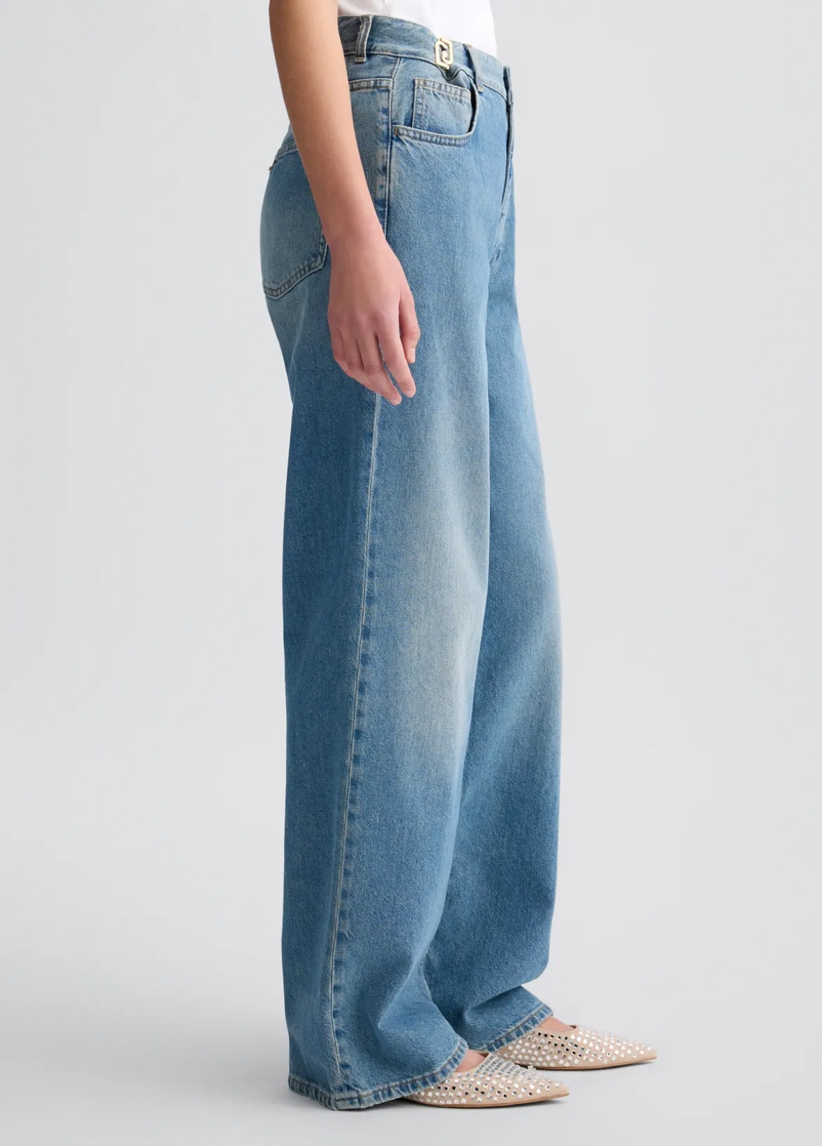 Jeans baggy a vita alta