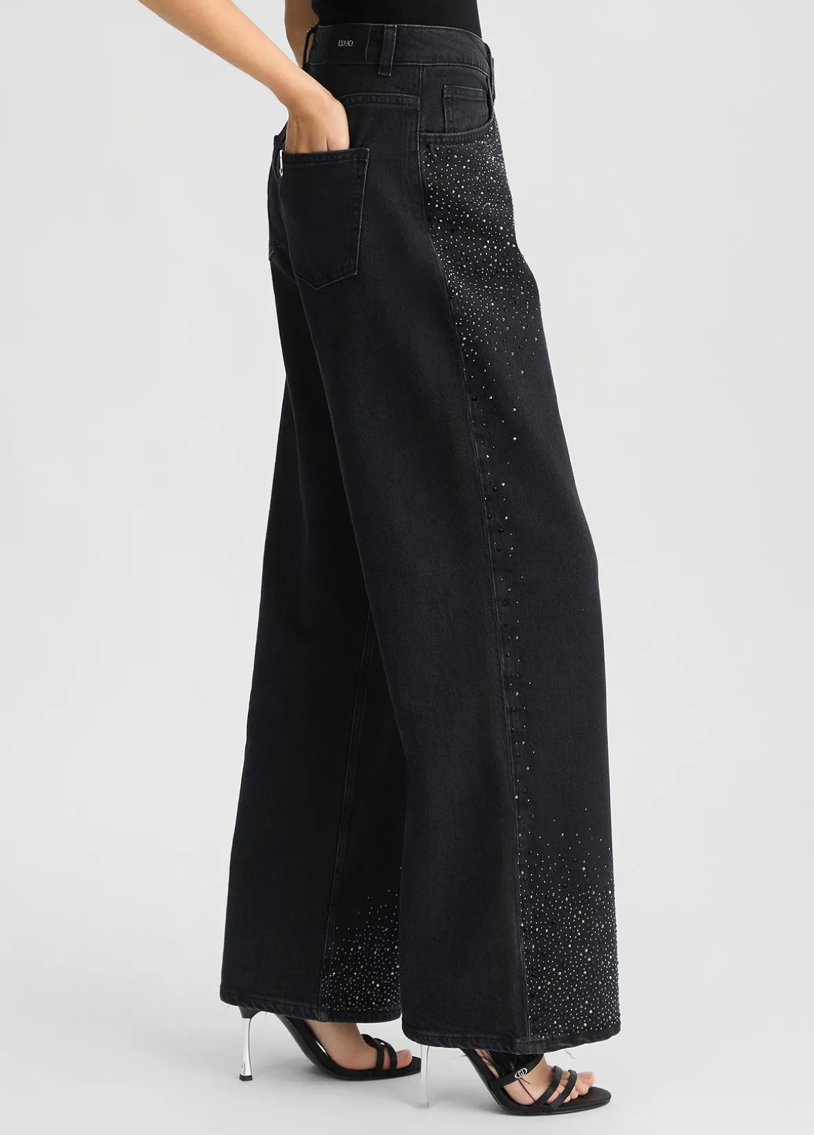 Jeans baggy con strass