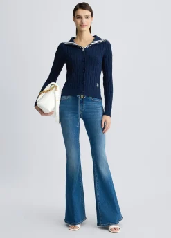 Jeans bootcut con cintura