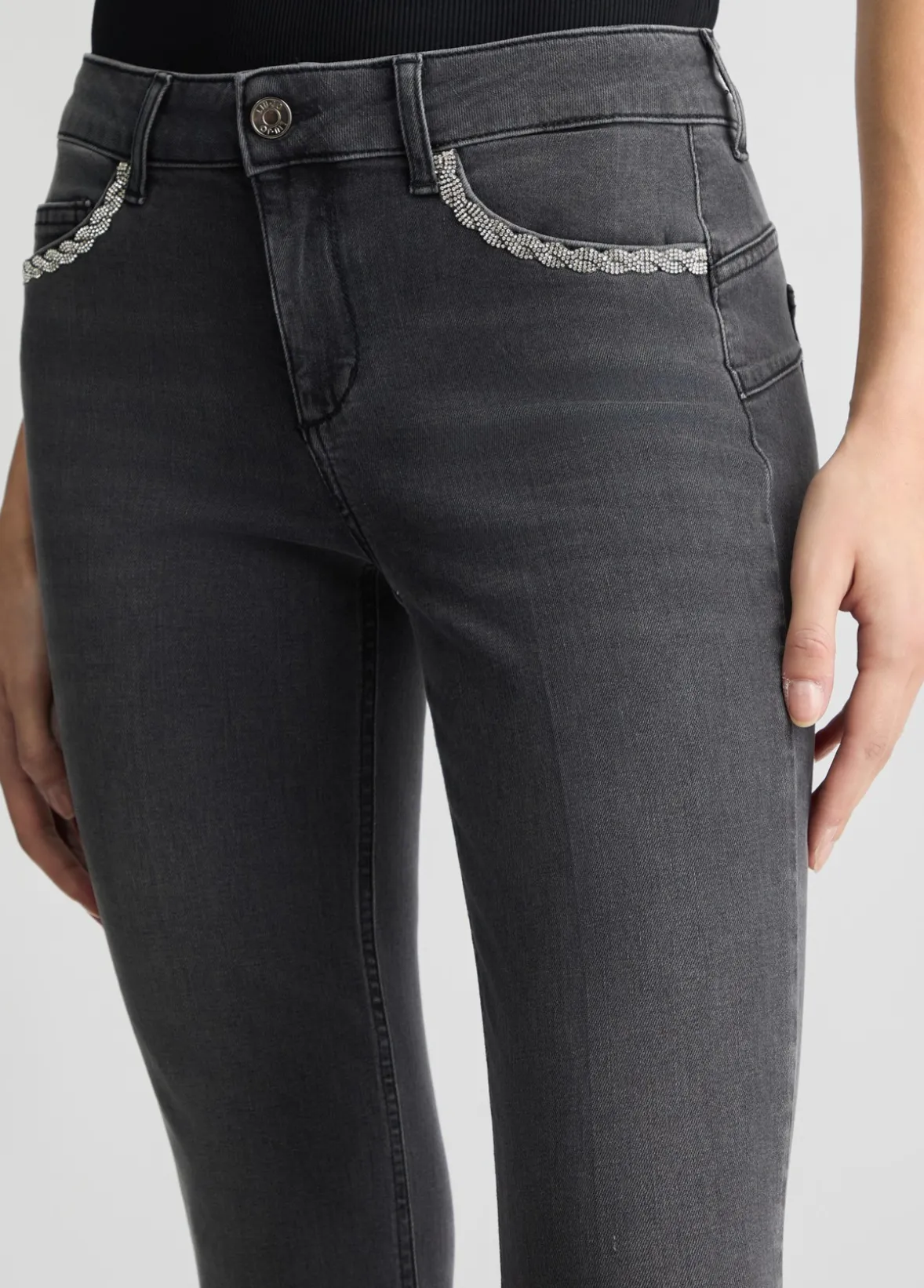 Jeans bootcut con strass