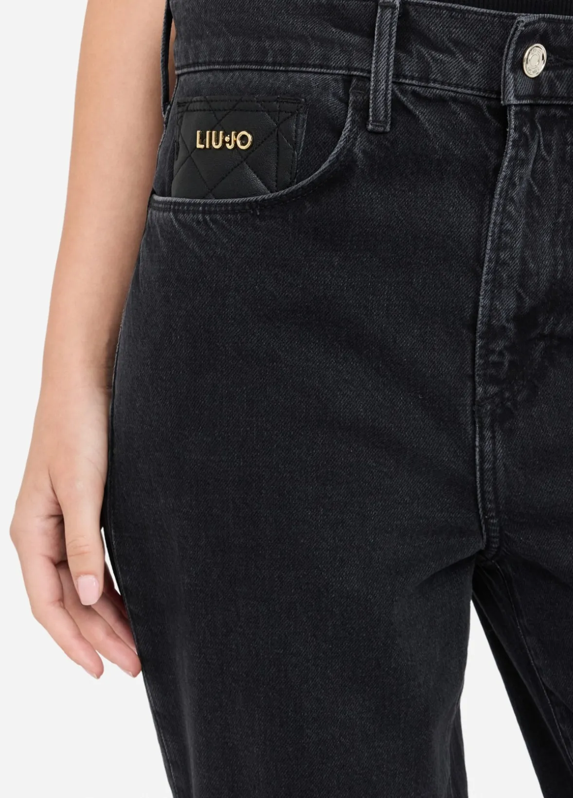 Jeans boyfriend con tasca matelassé