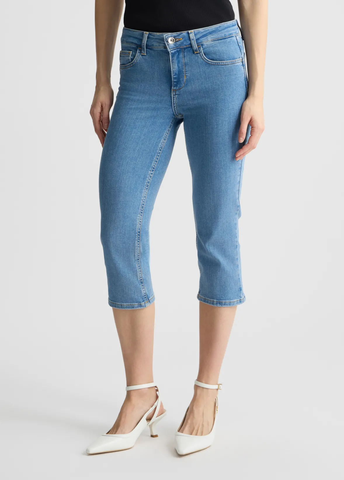 Jeans Capri con strass