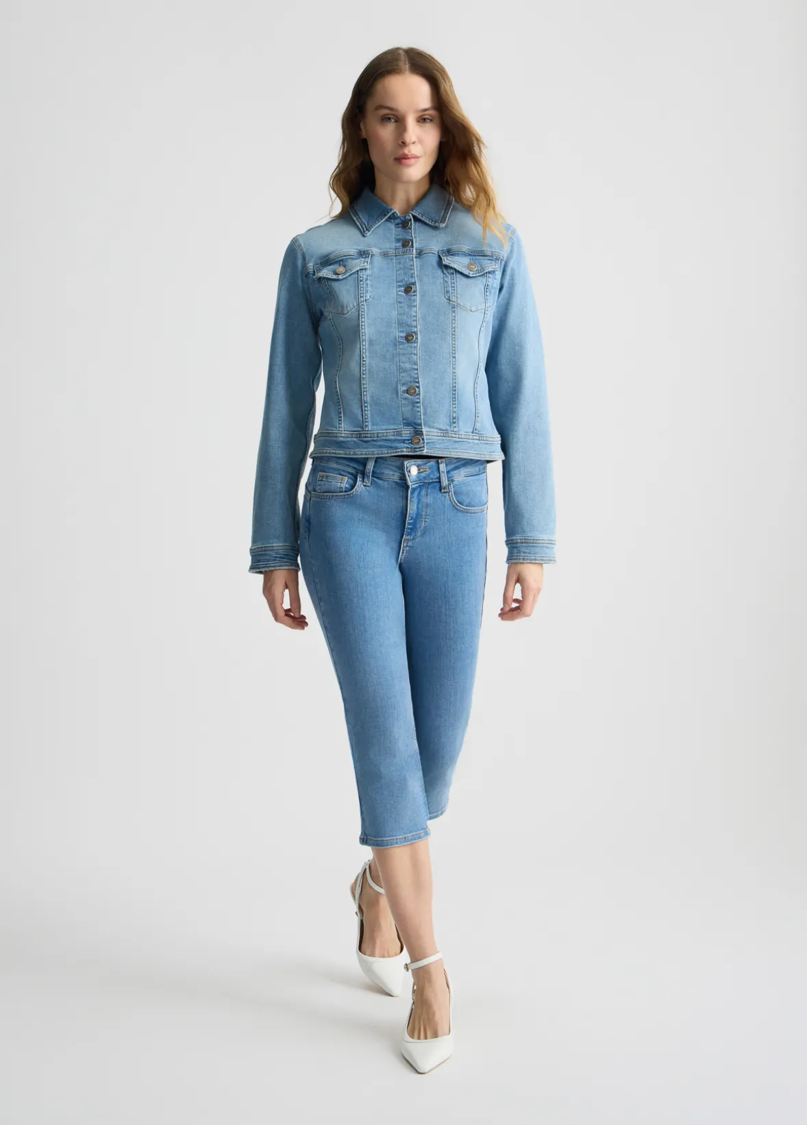 Jeans Capri con strass