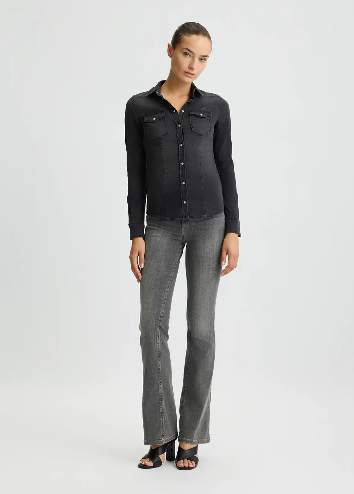 Jeans flare a vita alta