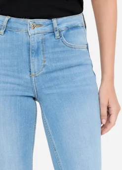 Jeans flare a vita alta